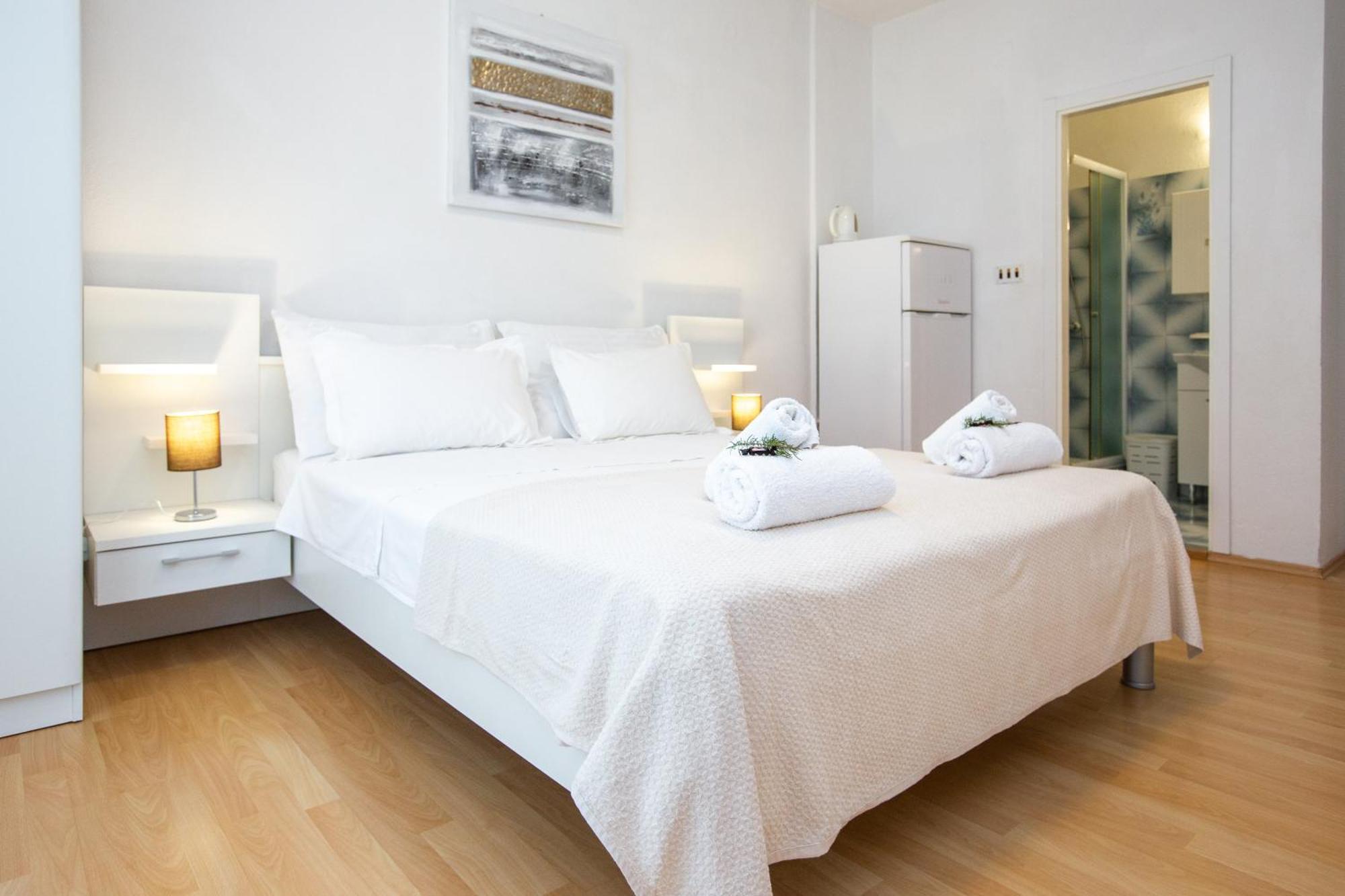 Veca Apartment Starigrad Paklenica
