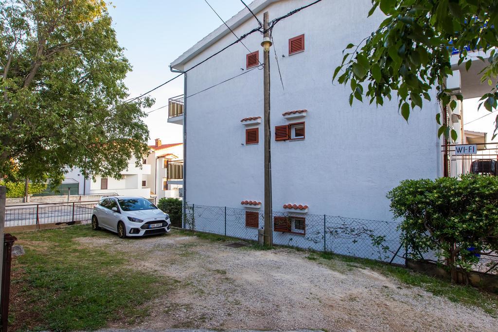 Apartment Veca *