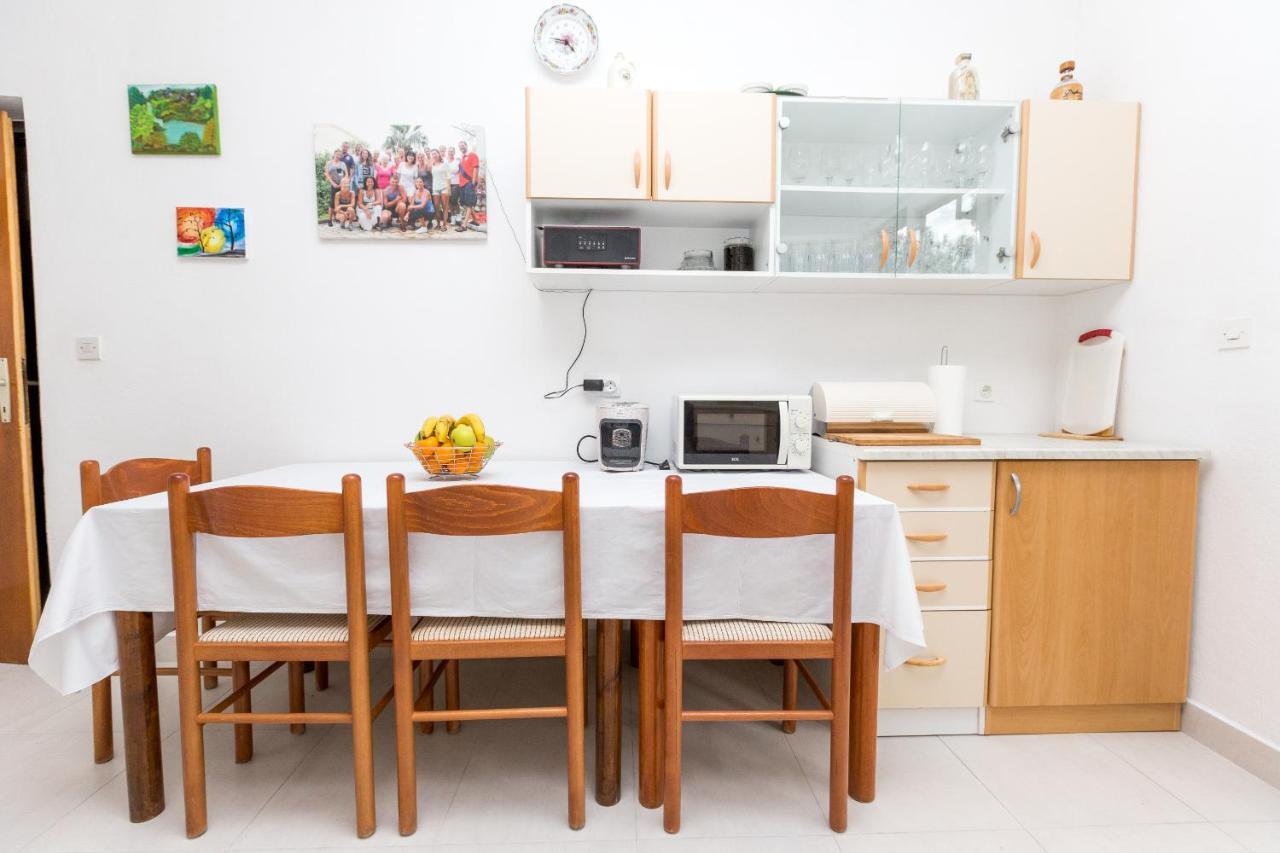 Apartment Veca *